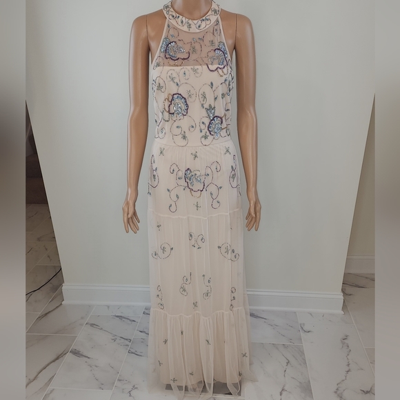 Adrianna Papell Sleeveless Halter Neck Beaded Mesh Keyhole Back Detail - Picture 4 of 12